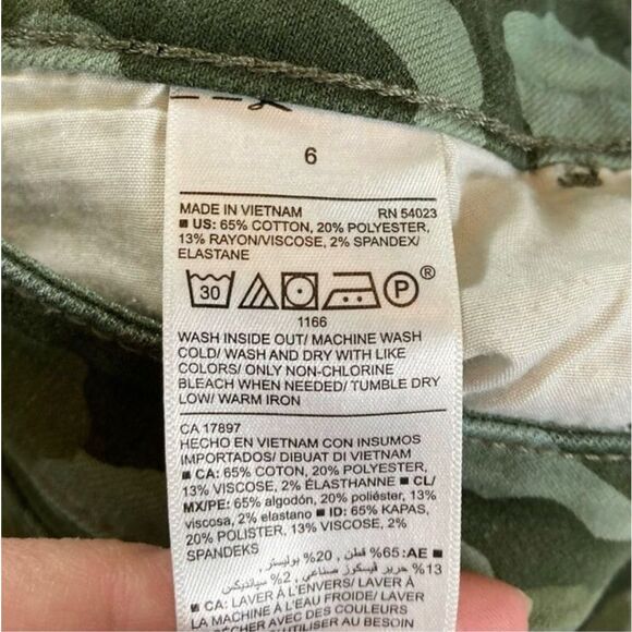 Old Navy Rockstar Green Camo Ankle Skinny Jeans Size 6 - Picture 5 of 11